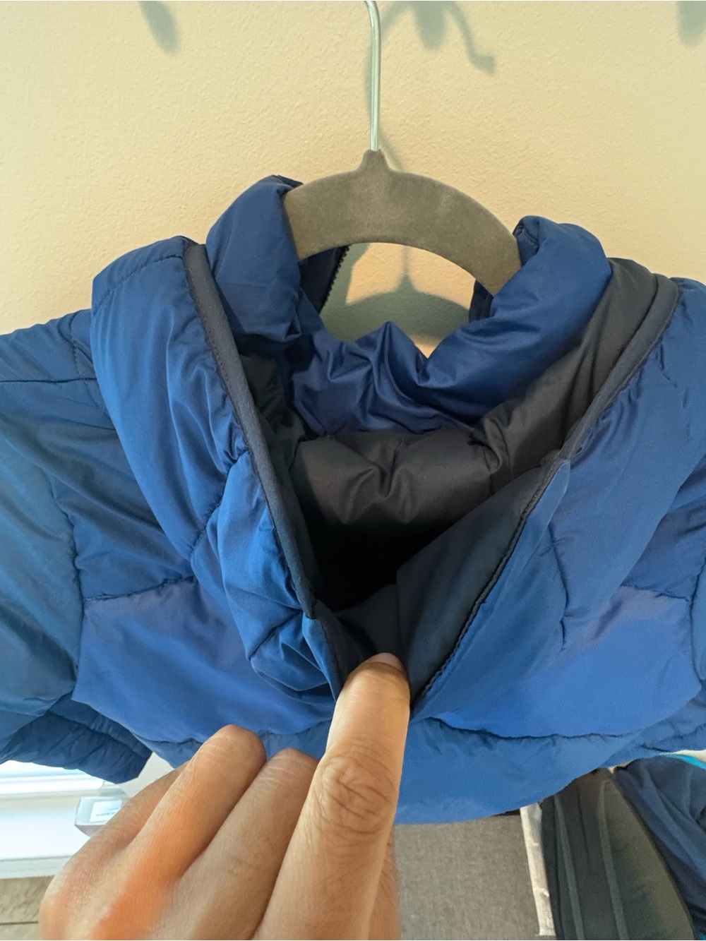 Patagonia Kids Blue Hooded Puffer Jacket - Picture 12 of 12